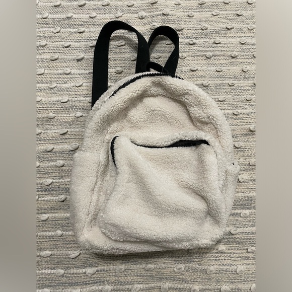 Urban Outfitters Sherpa Backpack - Picture 1 of 9